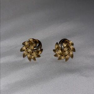 Trifari Elegant Gold Leaf tone Earrings. Clip on vintage.